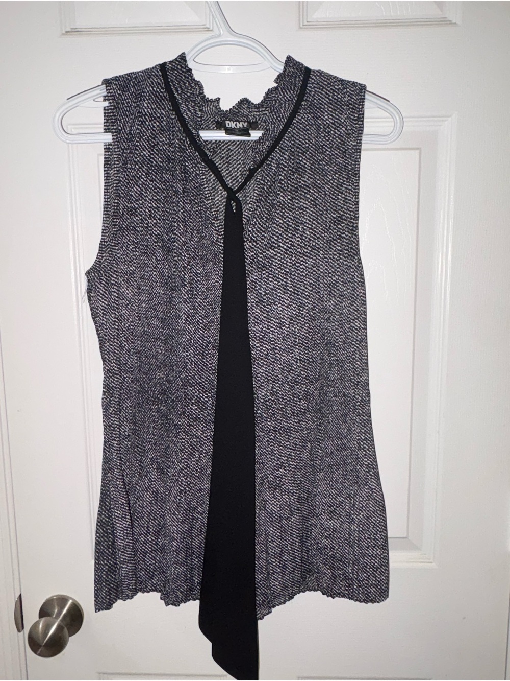 DKNY Black and White Sleeveless Tie-Neck Top